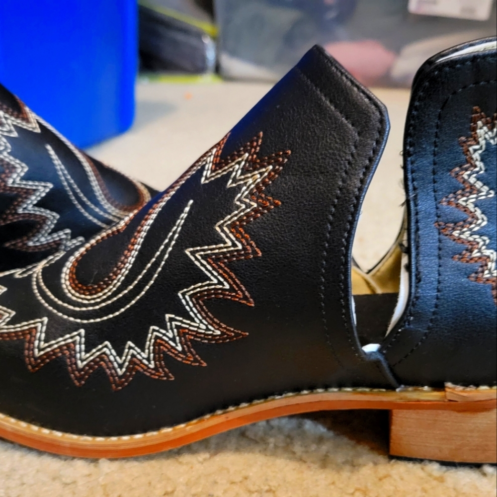 Women's booties